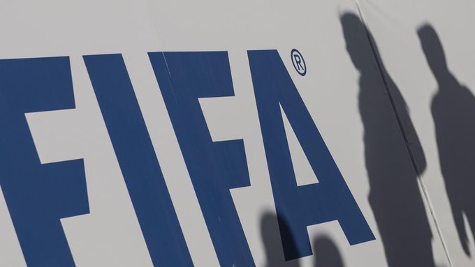 FIFA DONA UN MILLÓN DE DÓLARES Y AYUDA HUMANITARIA A UCRANIA